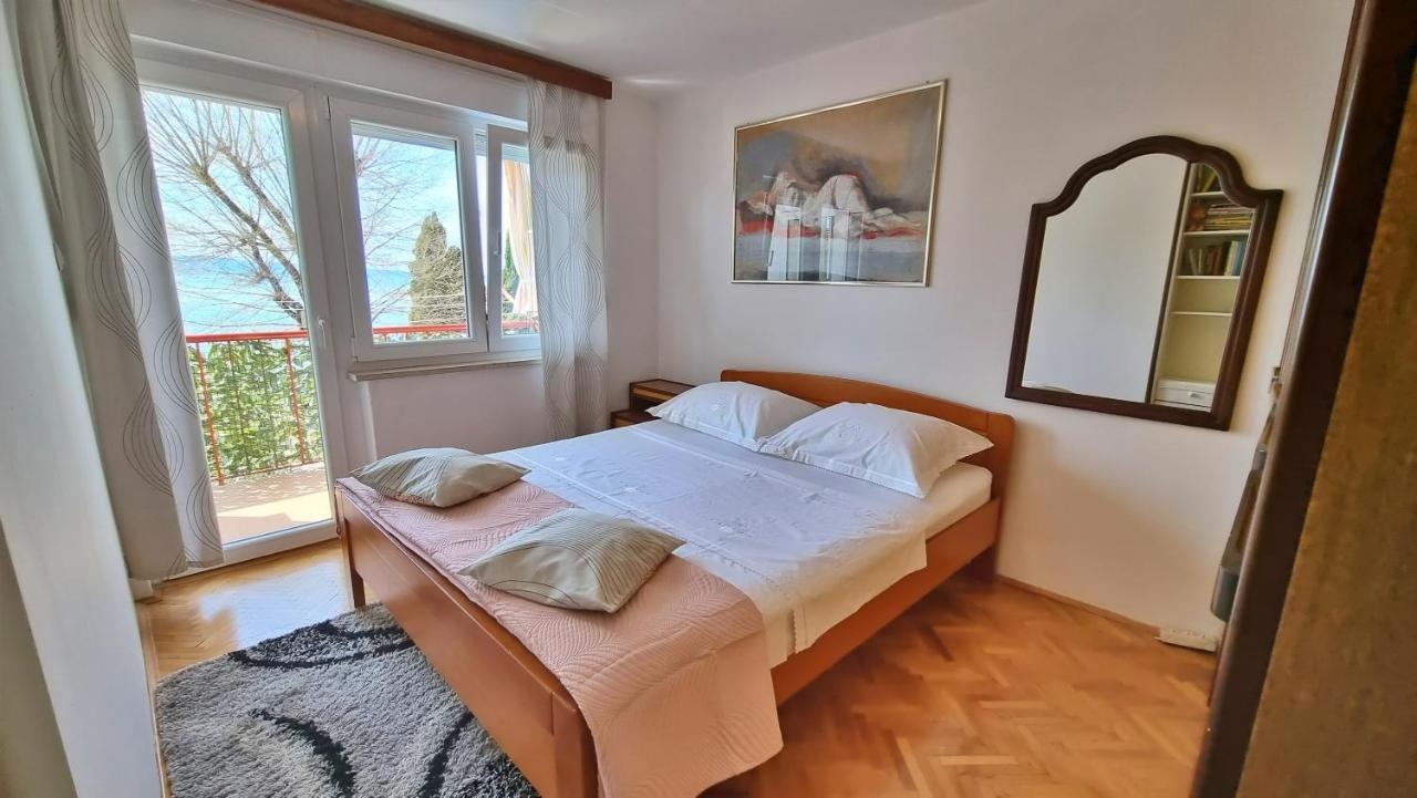 Apartment Tica Омиш Экстерьер фото