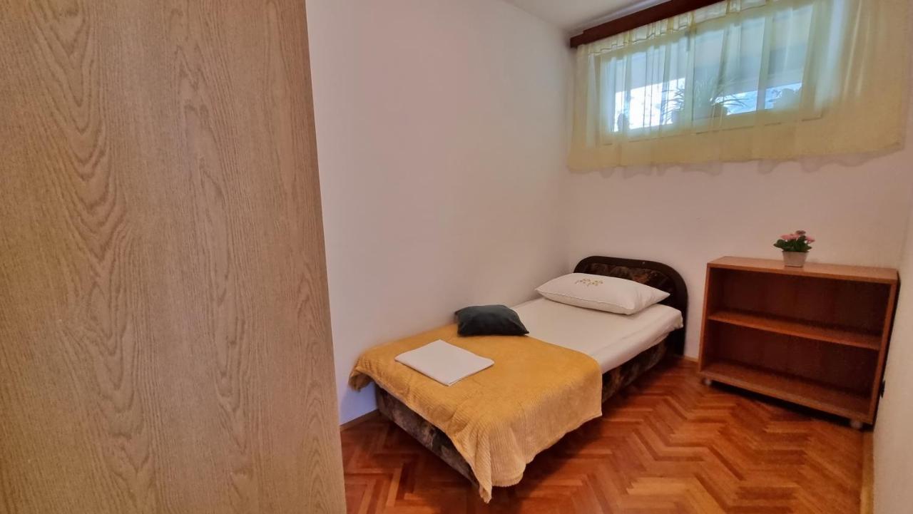 Apartment Tica Омиш Экстерьер фото