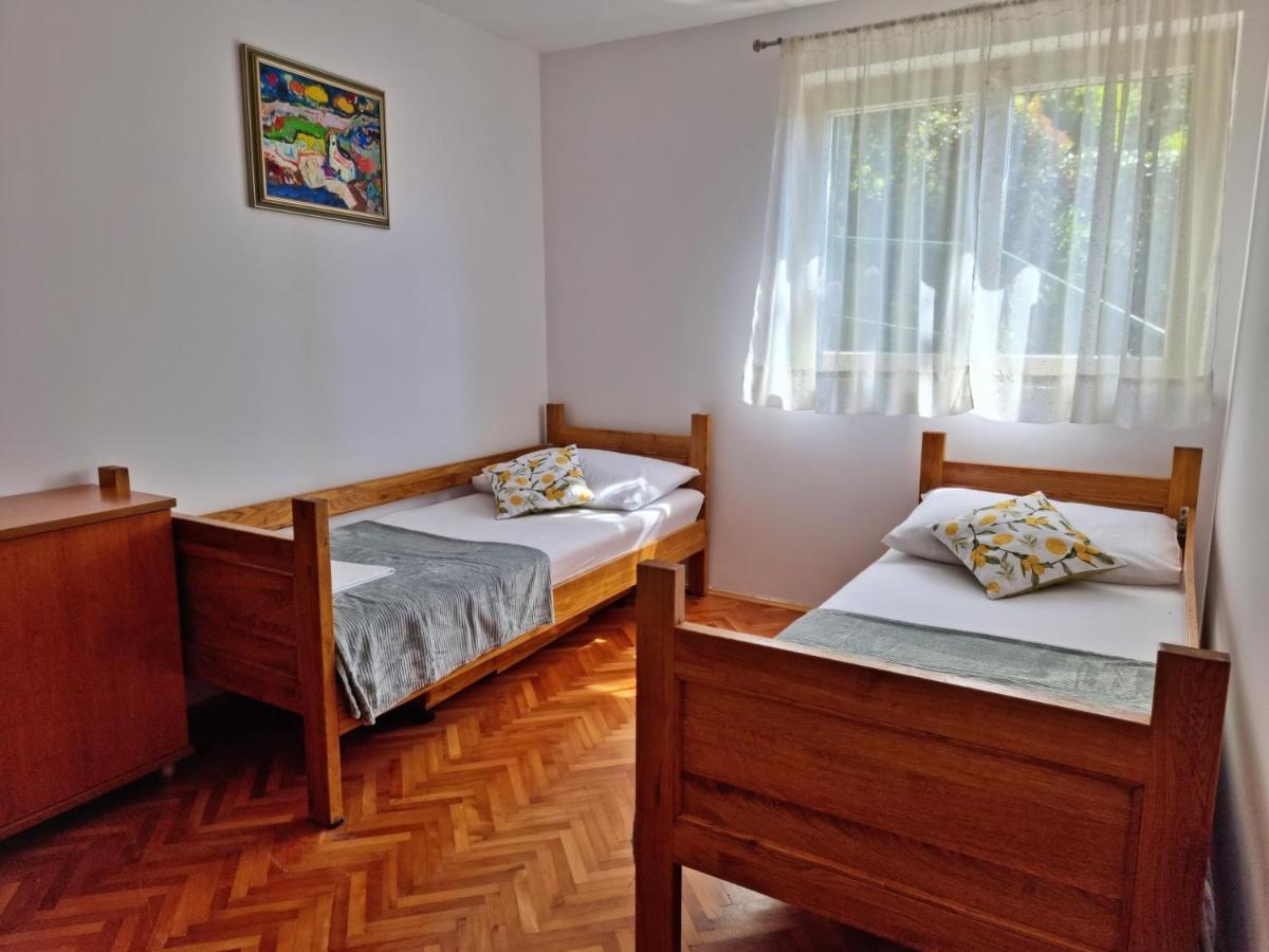 Apartment Tica Омиш Экстерьер фото
